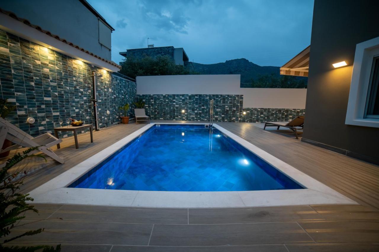 Thomas Villa Hersonissos - Private Pool - Sleeps 6 Exterior photo